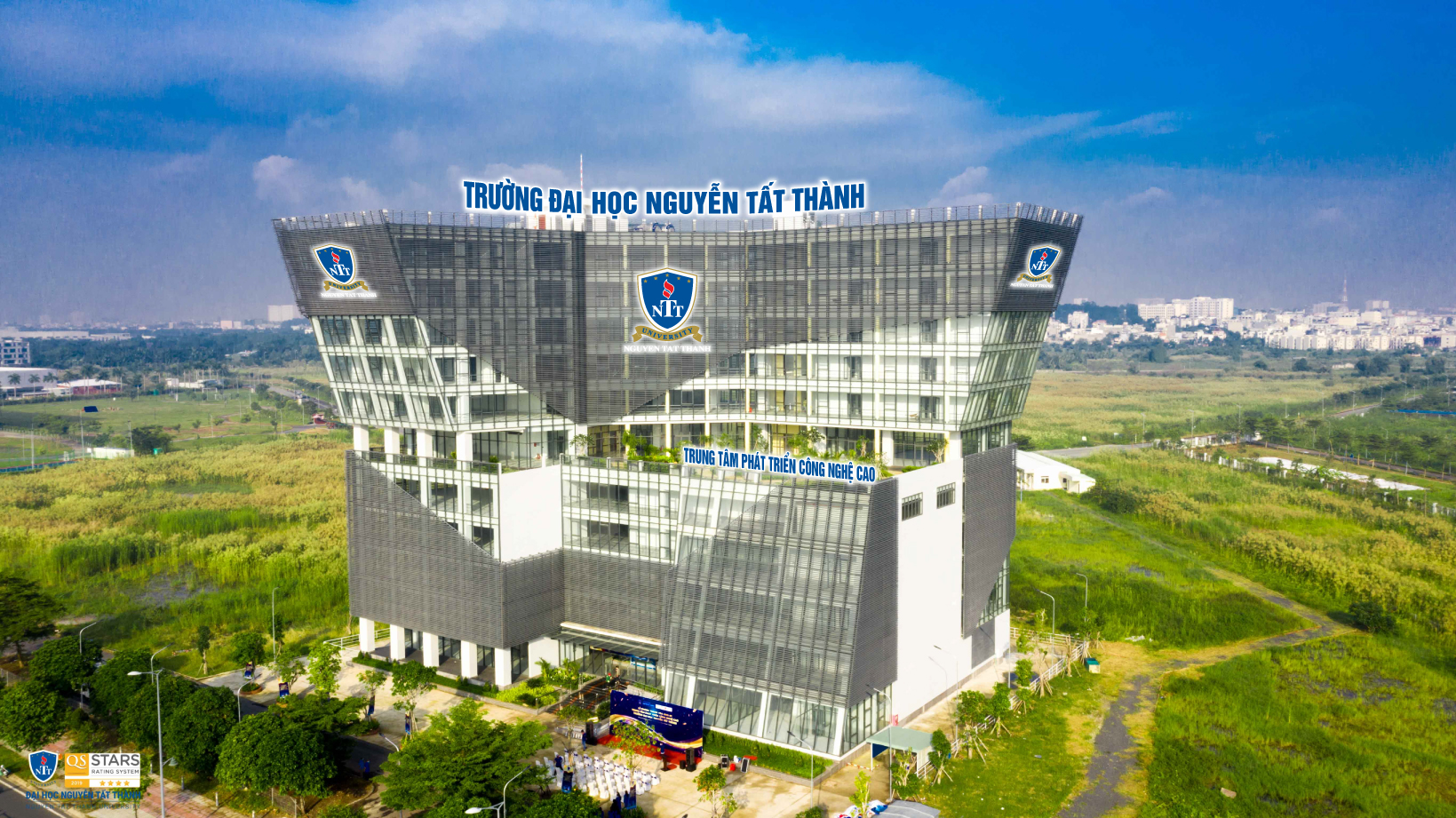 Nguyen Tat Thanh University Inaugurates First Building Of The Project Of High Tech Development 