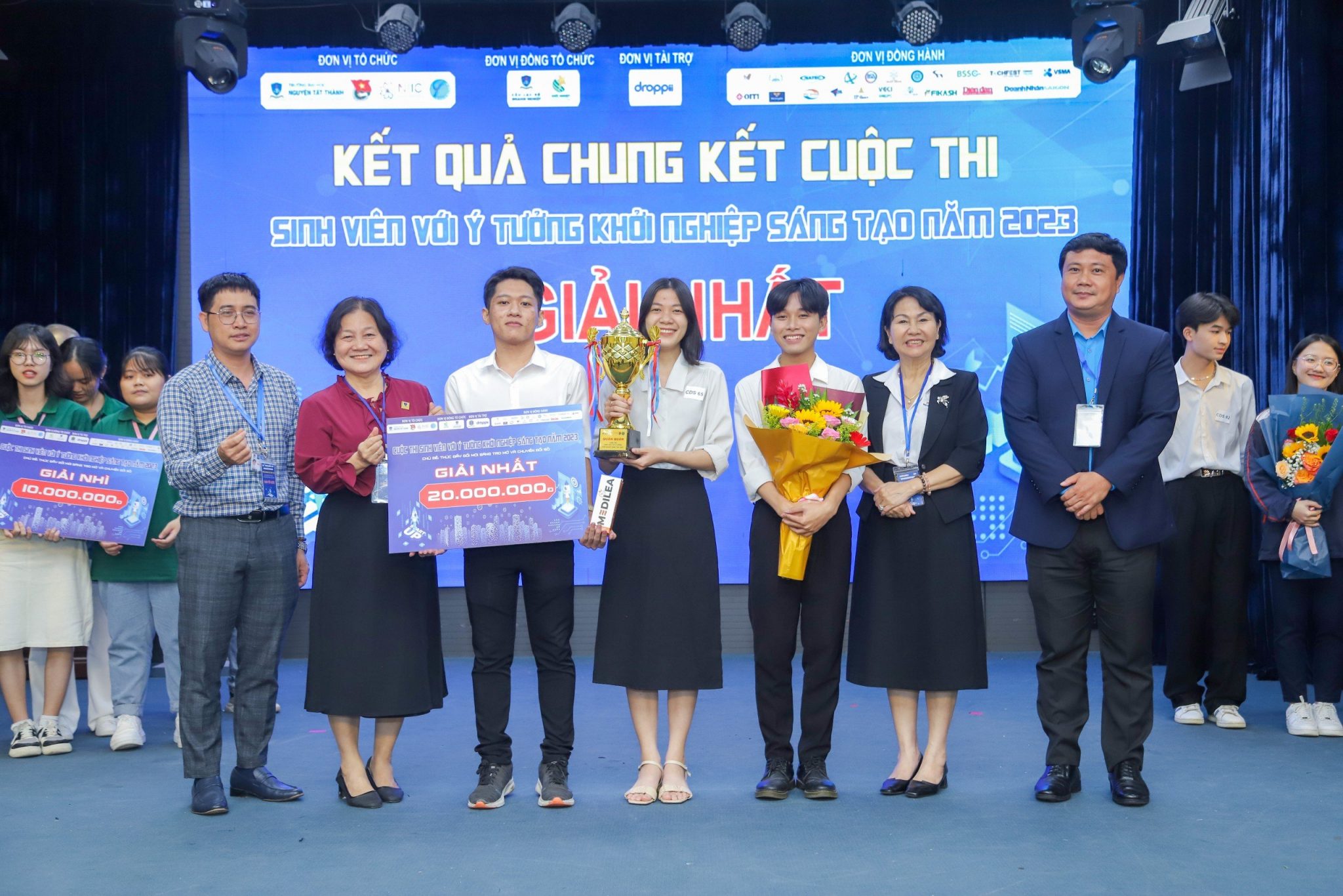 Top những lý do thí sinh “chọn mặt gửi vàng” bật chế độ “ưu tiên: đặt nguyện vọng 1 với mã trường NTT