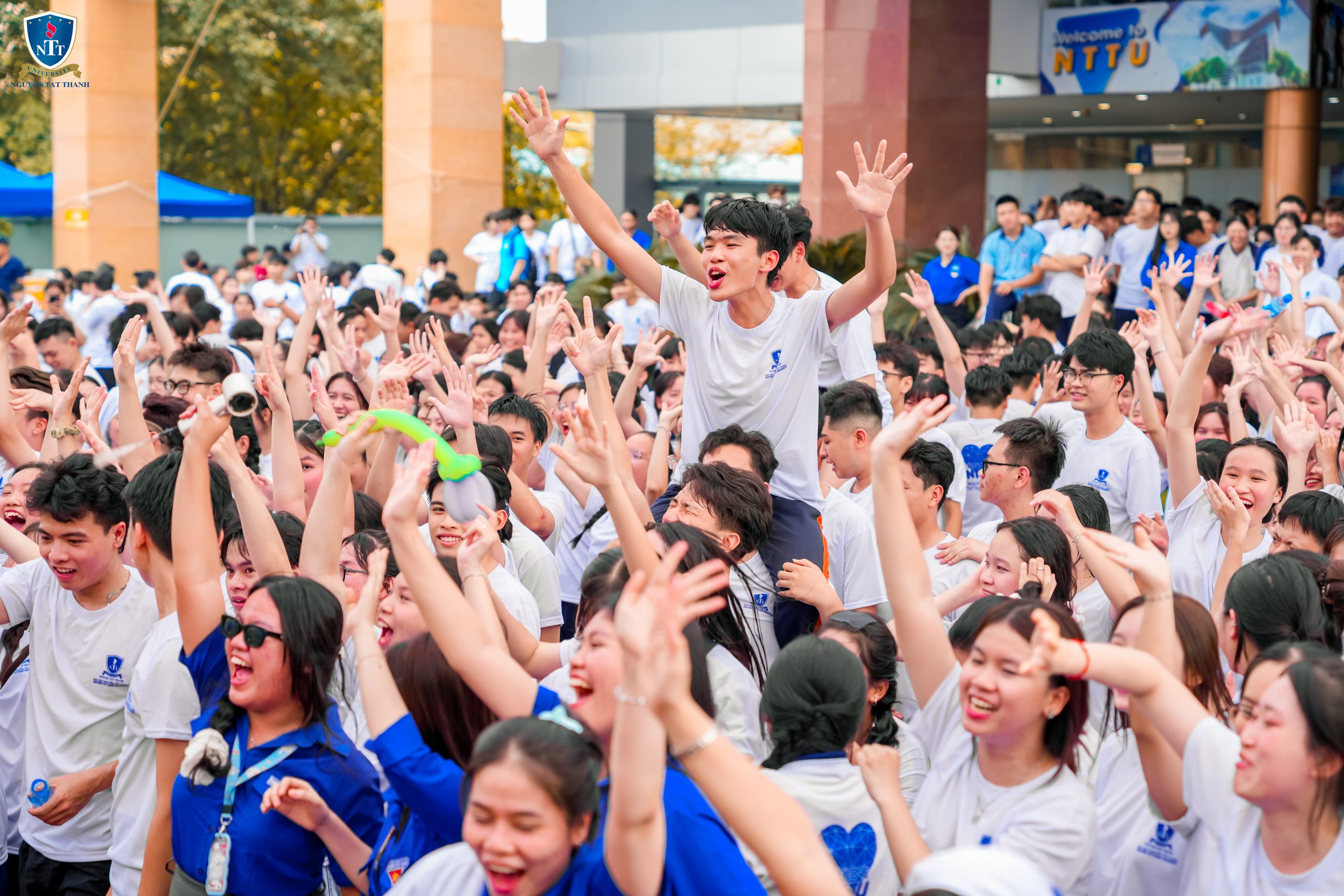 Color Me Run – Open Day: Gần 5.000 học sinh “hóa thân” thành sinh viên NTTU