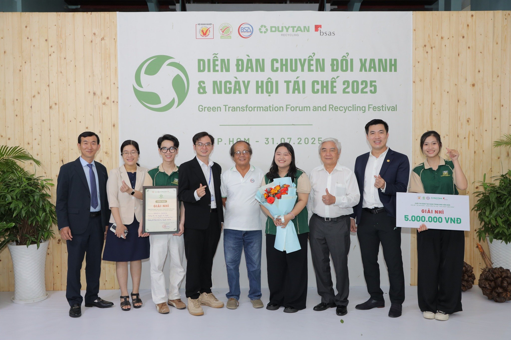 Dự án Green choice biến vỏ sầu riêng thành chế phẩm nông nghiệp