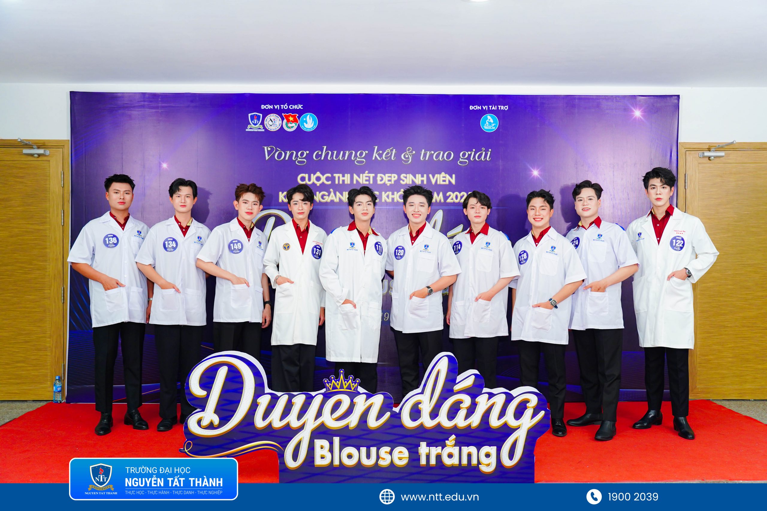 Trần Quốc Bảo và Võ Thị Ngọc Hiền đăng quang Nam vương và Hoa khôi Duyên dáng blouse trắng năm 2025