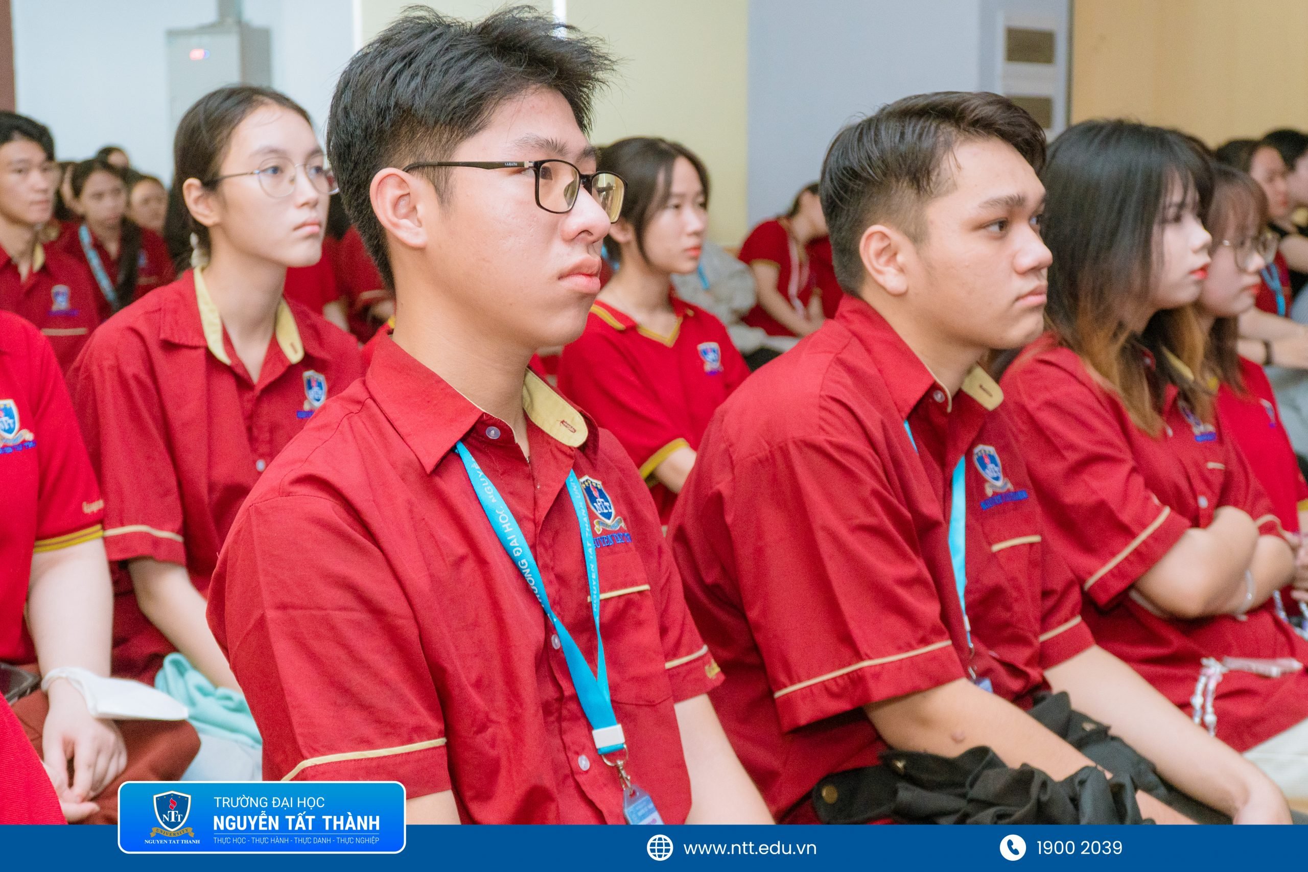 Bộ phim Mưa đỏ – Khi lịch sử sống dậy trong trái tim sinh viên Trường ĐH Nguyễn Tất Thành