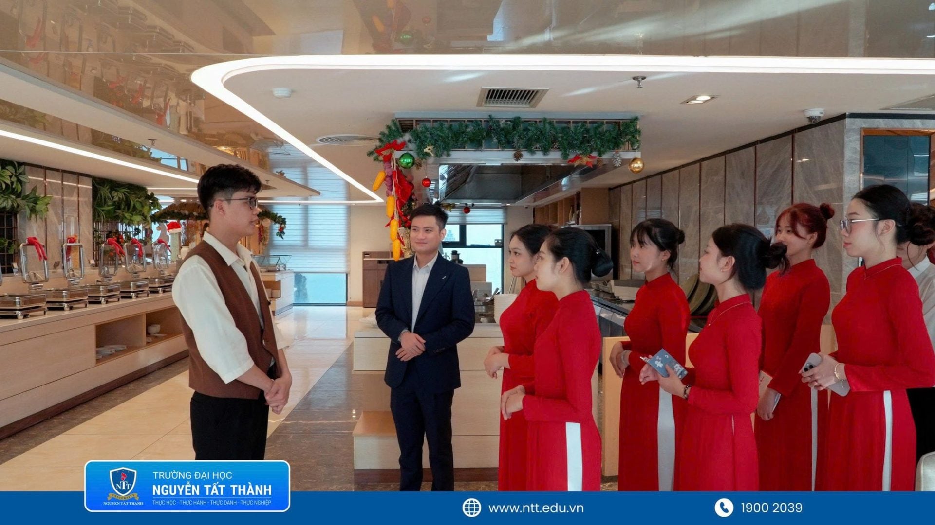 Sinh viên NTTU có cơ hội thực tập trực tiếp tại doanh nghiệp ngay trong quá trình học – từ đó làm quen môi trường làm việc thực tế, tích lũy kinh nghiệm và sẵn sàng cho công việc sau khi tốt nghiệp.