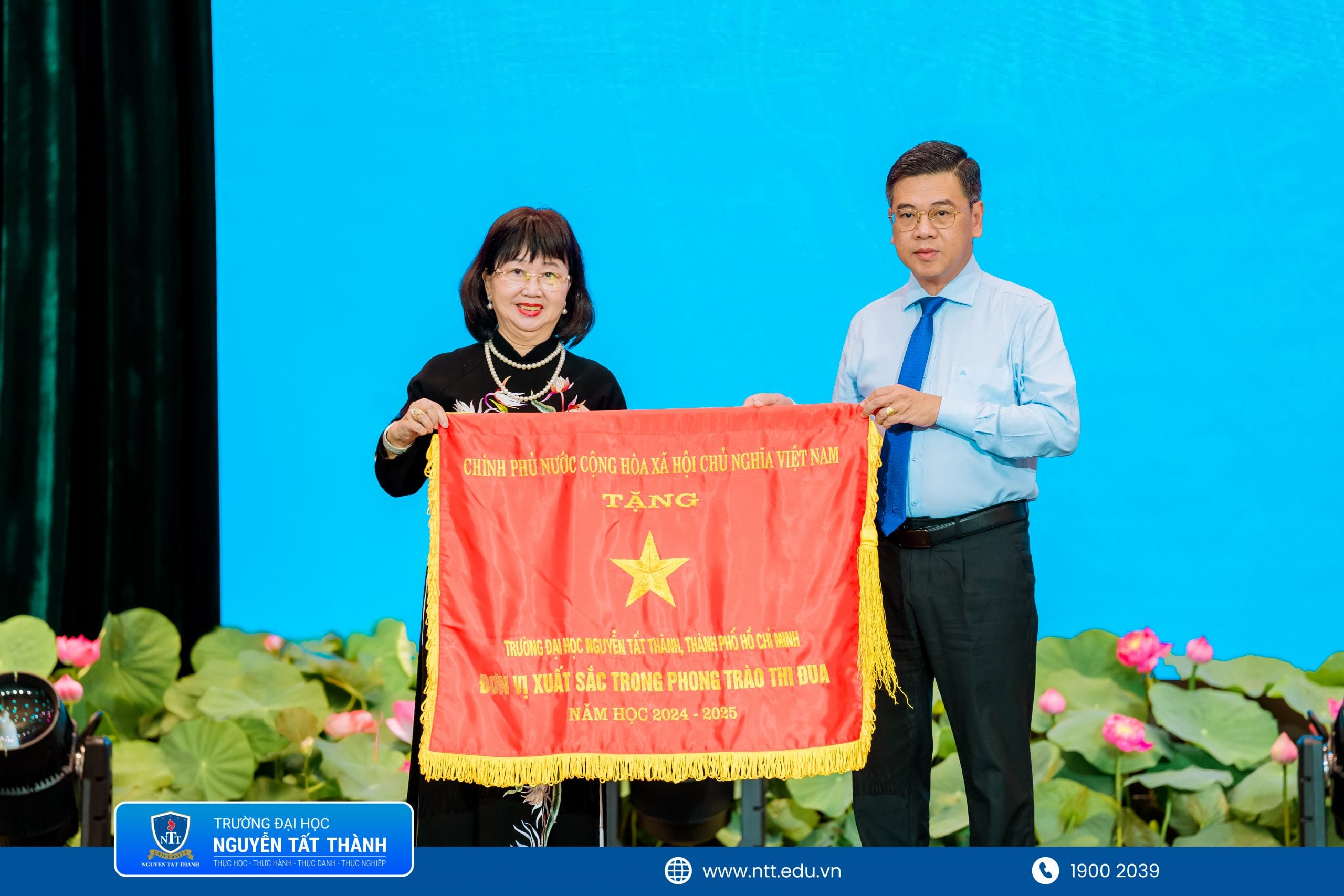 NTTU cơ sở giáo dục đại học duy nhất tại TP. HCM được khen thưởng trong phong trào thi đua năm học 2024 – 2025