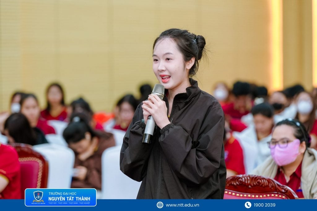 sinh vien Nguyen Hoang Yen