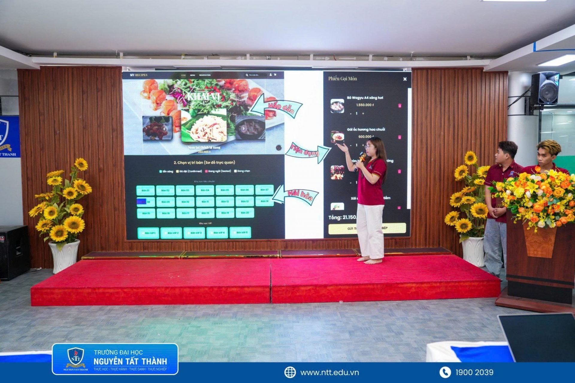 Sinh viên CNTT NTTU trình bày, bảo vệ sản phẩm và trao đổi cùng hội đồng tại chung kết cuộc thi phần mềm NTTU 2026