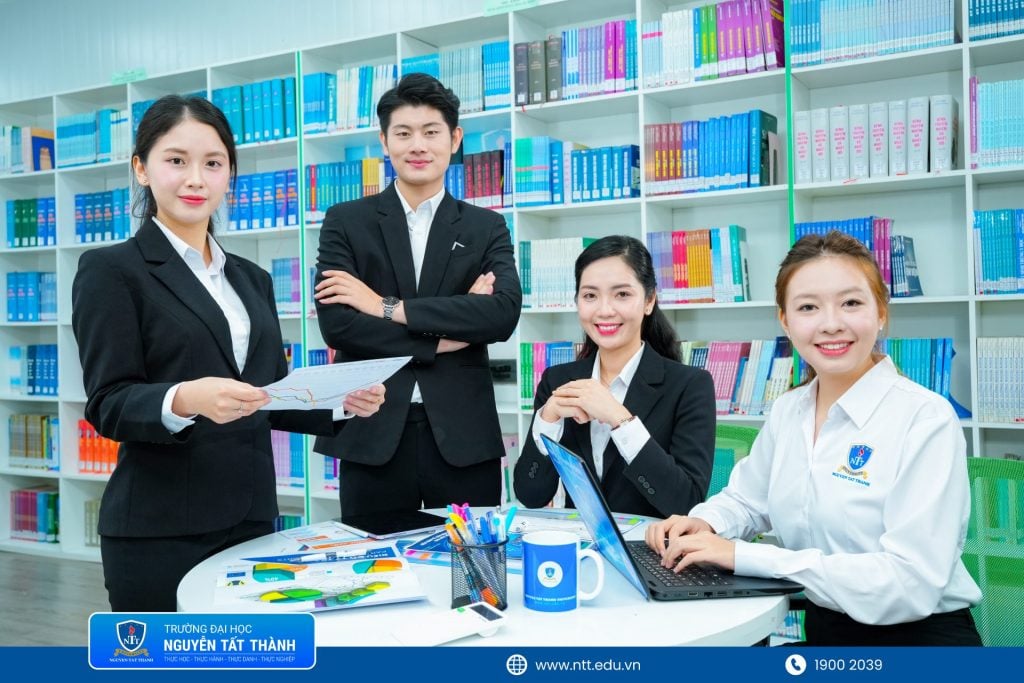 Ngành Quản trị nhân lực NTTU: Vì sao ngành HR đang trở thành lựa chọn của nhiều gen Z yêu môi trường doanh nghiệp?