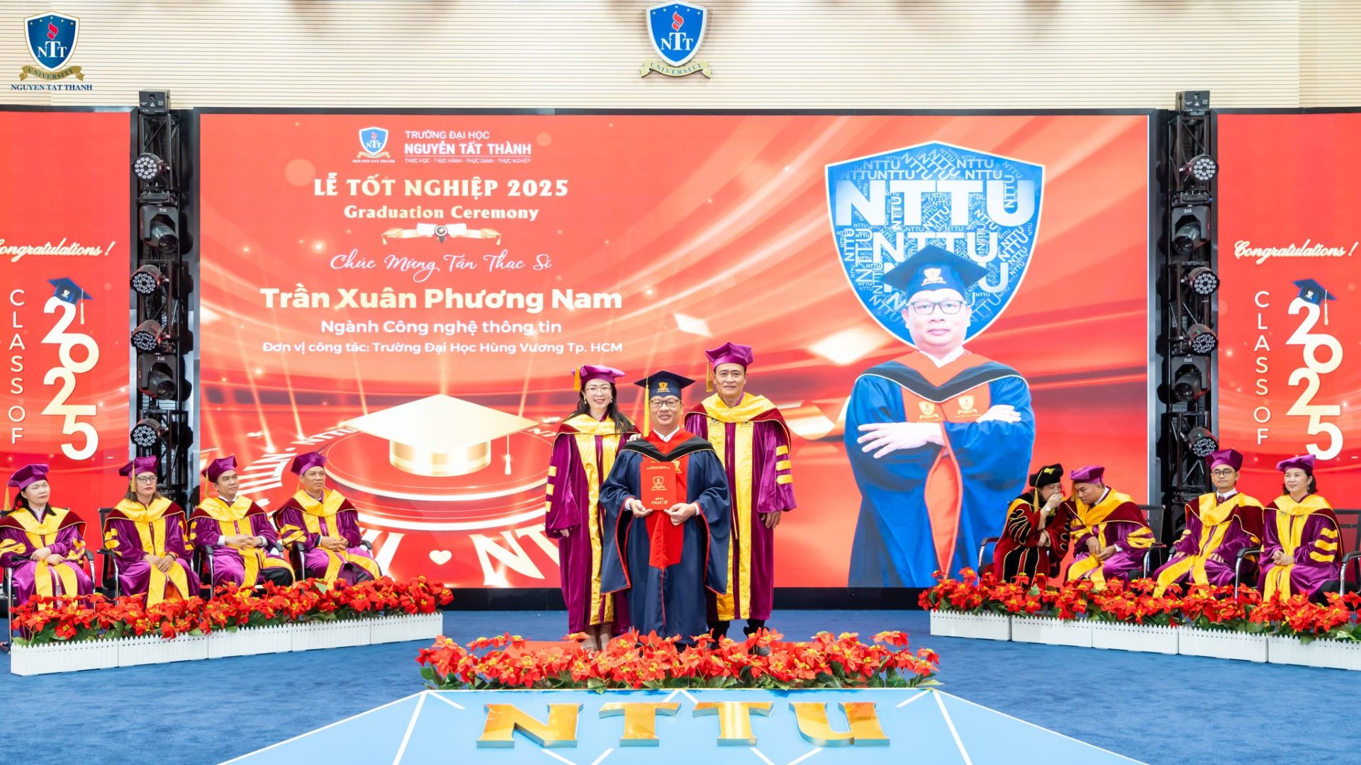 Lễ tốt nghiệp sau đại học tại Trường Đại học Nguyễn Tất Thành không chỉ ghi dấu thành quả học tập của các tân thạc sĩ, mà còn khẳng định môi trường đào tạo thực tiễn, hiện đại và giàu tính kết nối mà NTTU luôn theo đuổi trong hành trình phát triển nguồn nhân lực chất lượng cao.