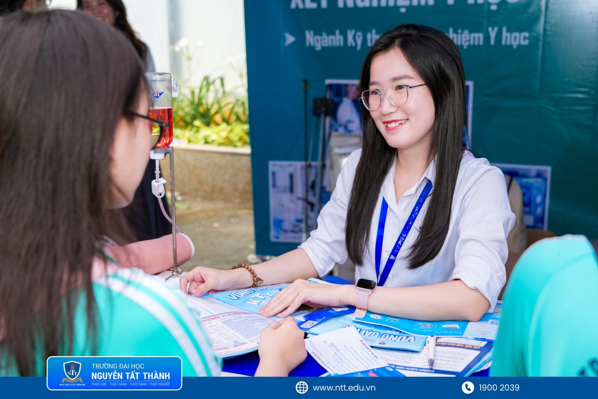 Kỳ thi tốt nghiệp THPT 2026 không chỉ là cột mốc quan trọng với học sinh lớp 12 mà còn mở ra nhiều cơ hội học tập, học bổng và hội nhập tại Trường Đại học Nguyễn Tất Thành