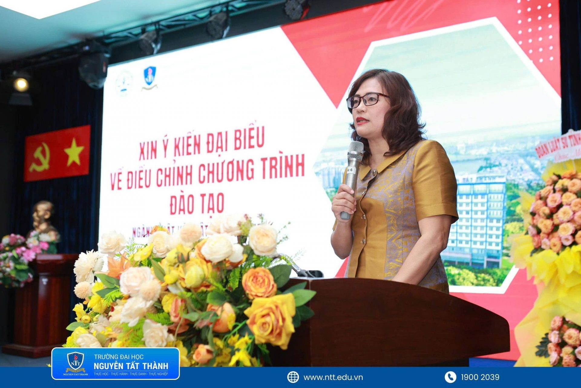 TS. Đặng Thị Thu Huyền – Trưởng khoa Khoa Luật xin ý kiến góp ý về chương trình đào tạo