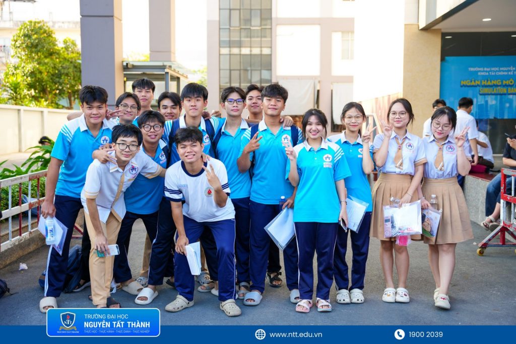 Công tác chuẩn bị cho kỳ thi đánh giá năng lực năm 2026 tại Trường Đại học Nguyễn Tất Thành được triển khai kỹ lưỡng, đảm bảo điều kiện cơ sở vật chất, nhân sự và quy trình tổ chức nhằm hỗ trợ thí sinh tham gia kỳ thi thuận lợi, an toàn và nghiêm túc