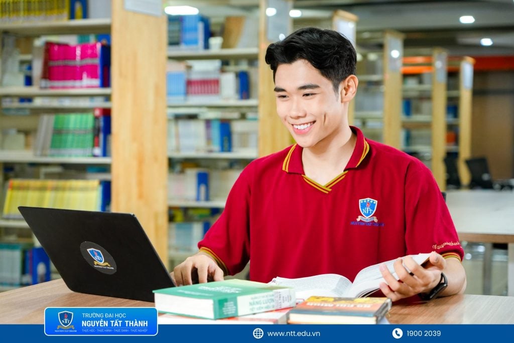 Ngành thương mại điện tử NTTU
