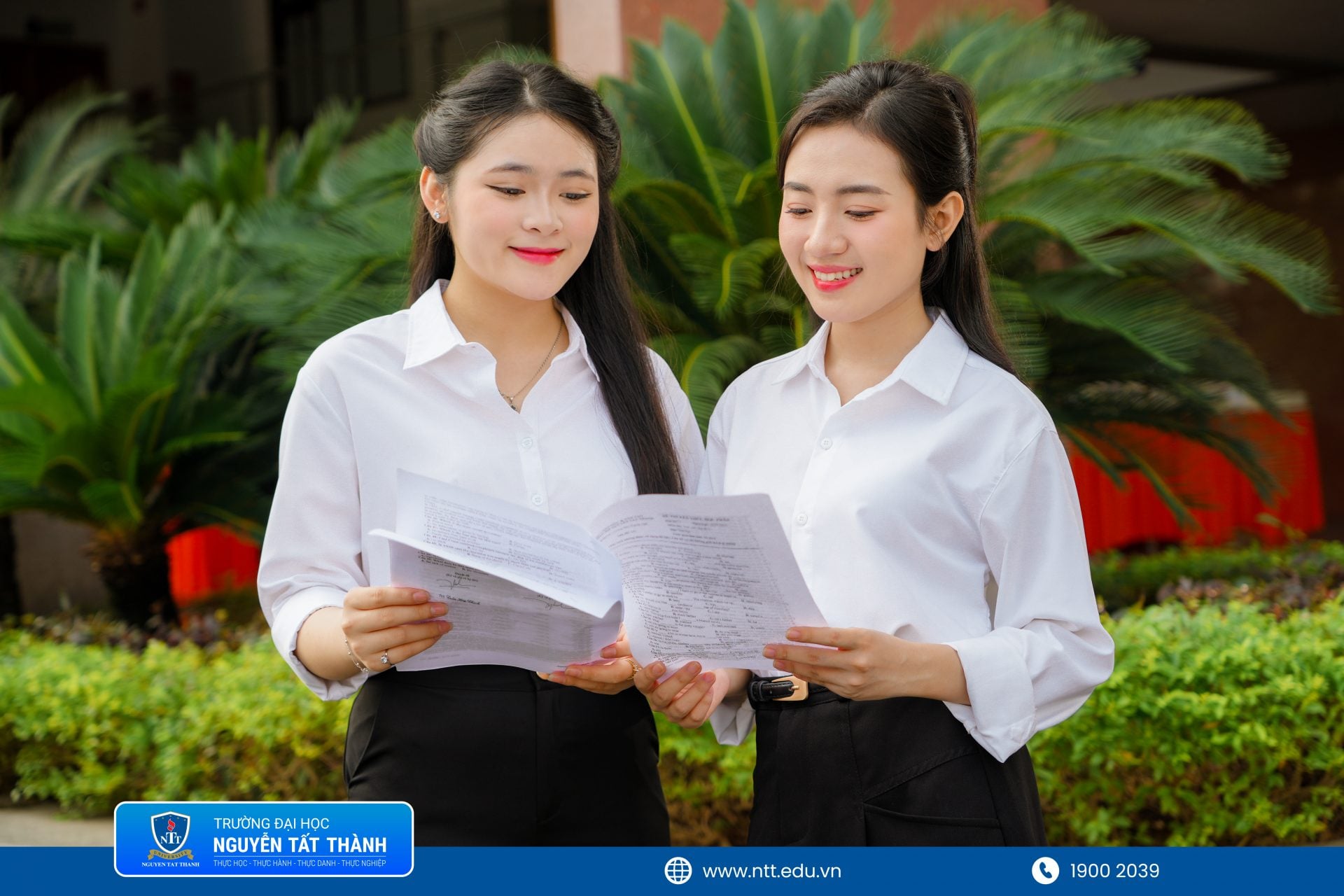 Kỳ thi tốt nghiệp THPT 2026 không chỉ là cột mốc quan trọng với học sinh lớp 12 mà còn mở ra nhiều cơ hội học tập, học bổng và hội nhập tại Trường Đại học Nguyễn Tất Thành