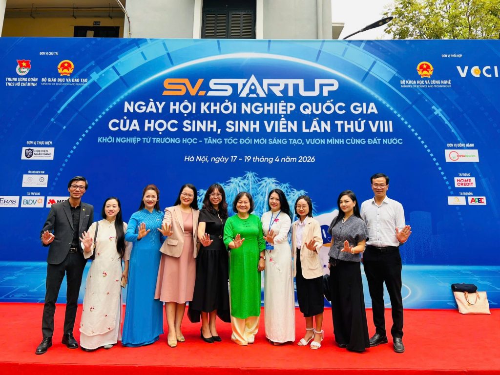 Hình tập thể