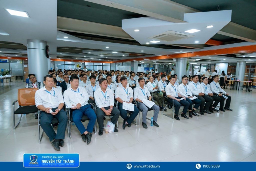 sinh hoạt hội đồng thi