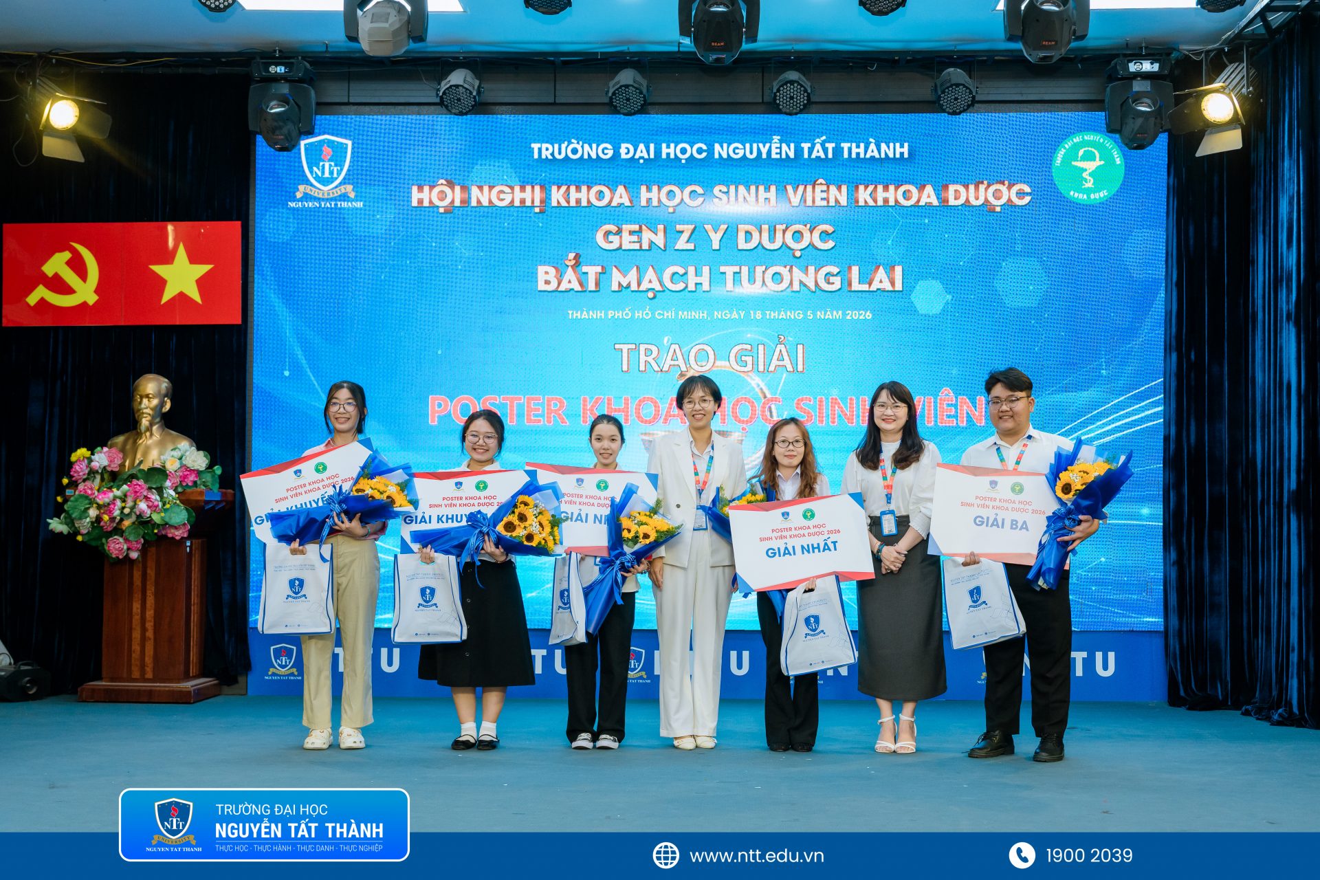 NTTU-Hoi-nghi-NCKH-Khoa-Duoc