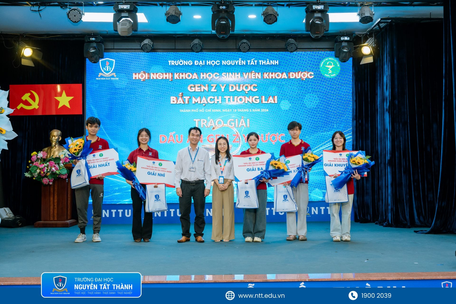NTTU-Hoi-nghi-NCKH-Khoa-Duoc
