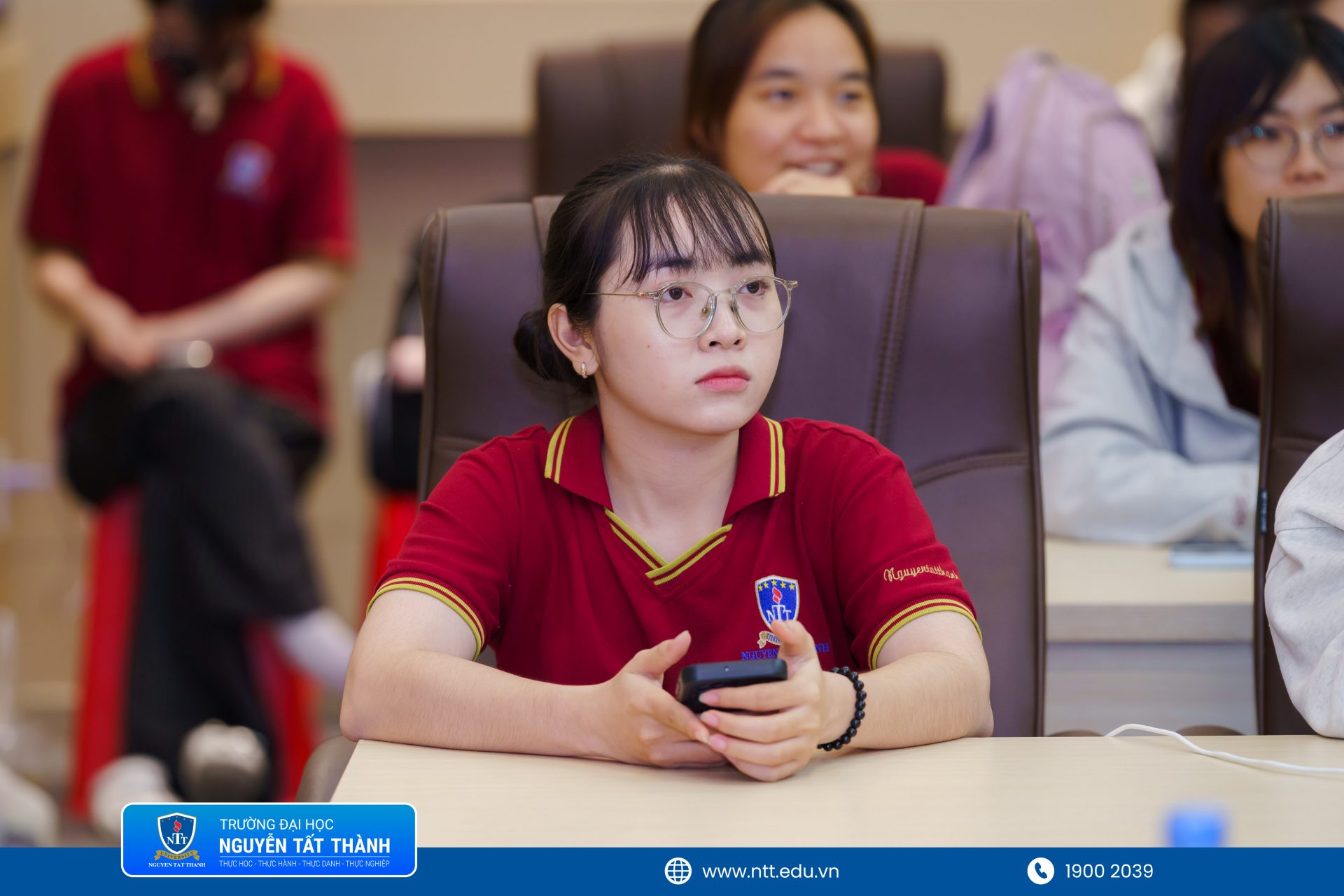 Các phiên tham luận tại ICDI-2026 tập trung thảo luận nhiều vấn đề nóng như AI, ESG, logistics bền vững, dữ liệu và chuyển đổi số trong giáo dục đại học