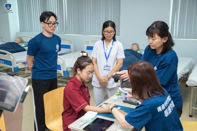 Hợp tác quốc tế