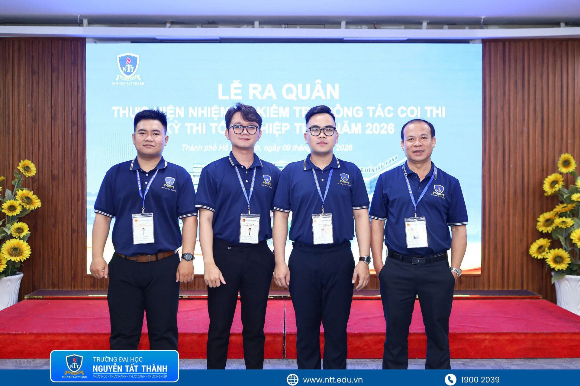 Đoàn công tác Trường ĐH Nguyễn Tất Thành xuất quân thực hiện nhiệm vụ kiểm tra coi thi tốt nghiệp THPT năm 2026 với tinh thần nghiêm túc, trách nhiệm và đúng quy chế