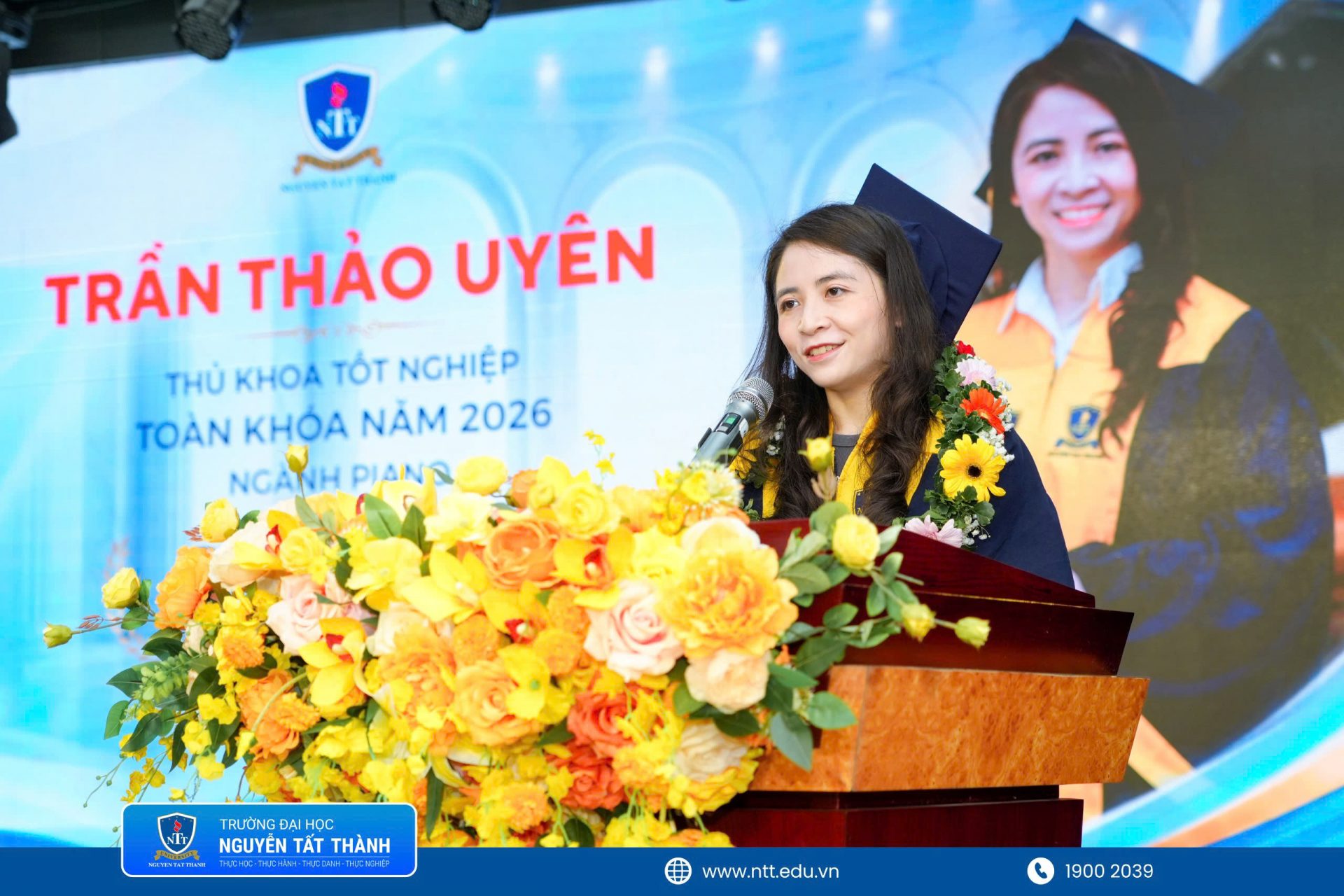 Trần Thảo Uyên chia sẻ hành trình học tập, theo đuổi âm nhạc và quyết định trở lại giảng đường ở tuổi 30