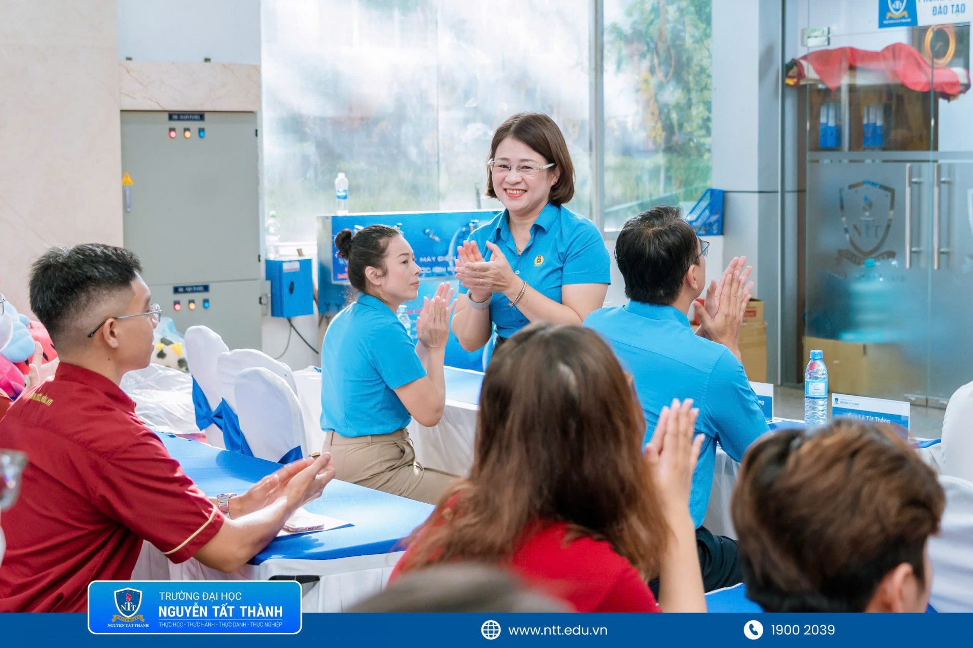 Đại diện Tập đoàn – Công đoàn – Hiệp hội Dệt May Việt Nam, Trường Đại học Nguyễn Tất Thành và Trung tâm Hiến máu Nhân đạo TP. Hồ Chí Minh tham dự chương trình “Ngày Tình Nguyện Đỏ” lần thứ 2, năm học 2025 – 2026.