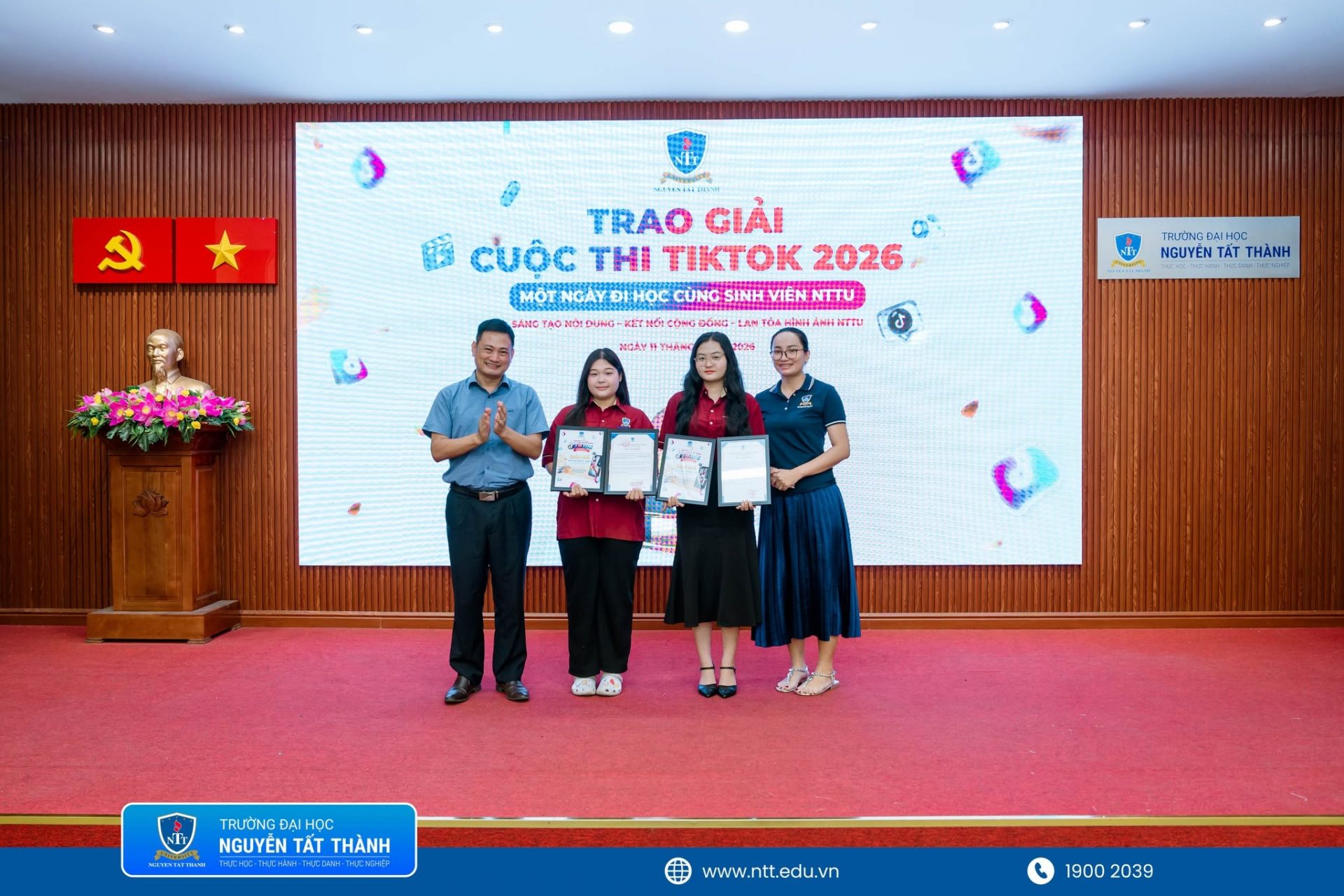 Các sinh viên đạt giải tại cuộc thi, góp phần lan tỏa hình ảnh đời sống học tập, trải nghiệm và sáng tạo của sinh viên NTTU trên nền tảng số