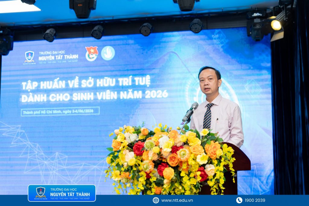 Trần Giang Khuê