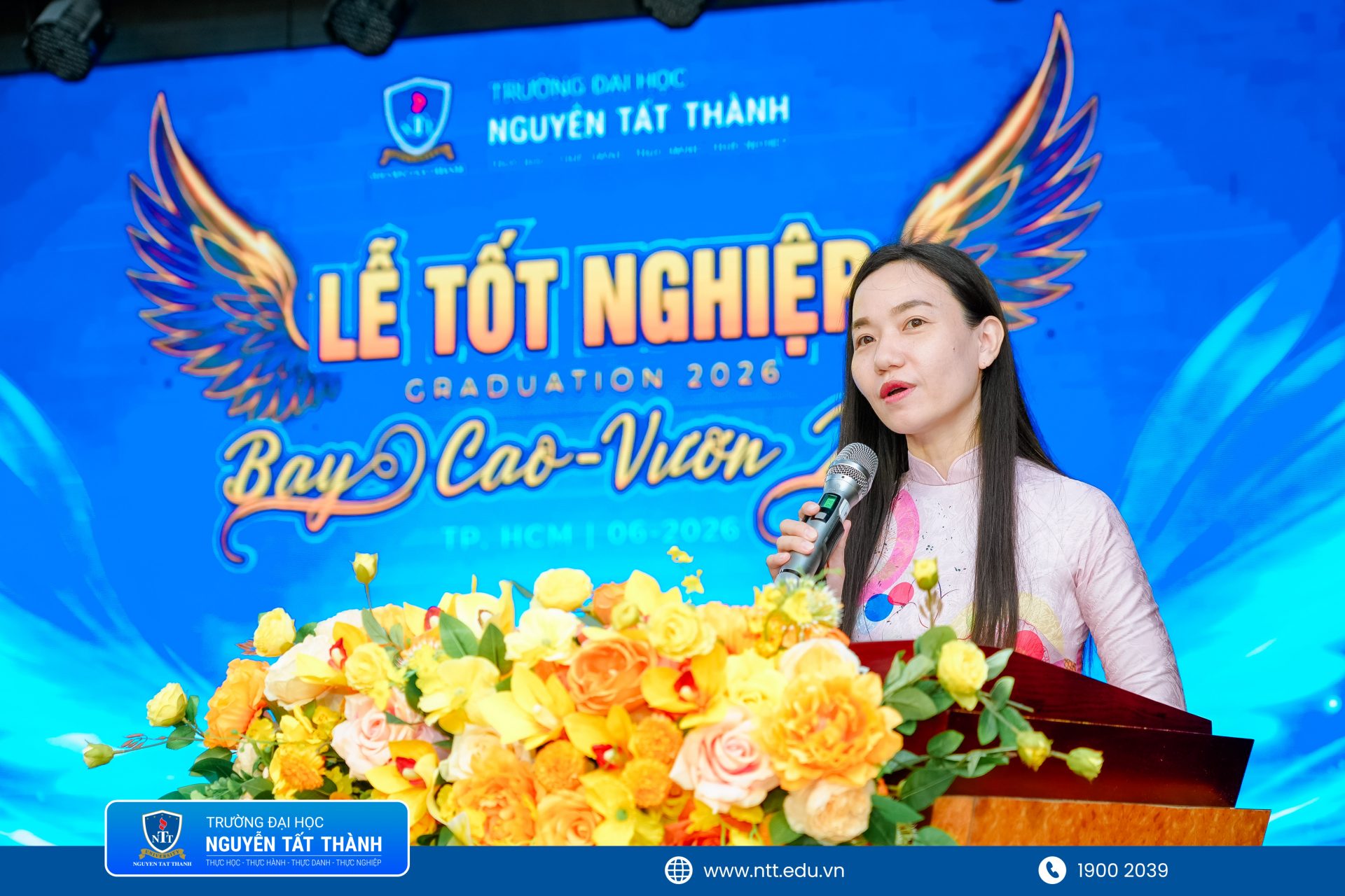 Thạc sĩ Trần Hồng Quỳnh hiện đang đảm nhiệm chức vụ Phó Trưởng phòng Quản lý Đào tạo