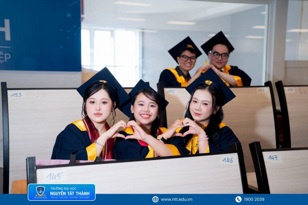 Gần 2.000 tân khoa NTTU nhận bằng tốt nghiệp đợt 1 năm 2026