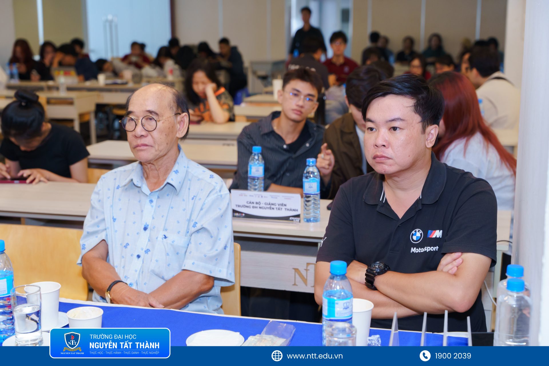 Vòng Pitching chương trình Kính Vạn Hoa – Creative Lab mùa 3 diễn ra tại Trường Đại học Nguyễn Tất Thành, thu hút 20 dự án phim và nhạc phim cùng hơn 200 sinh viên tham dự
