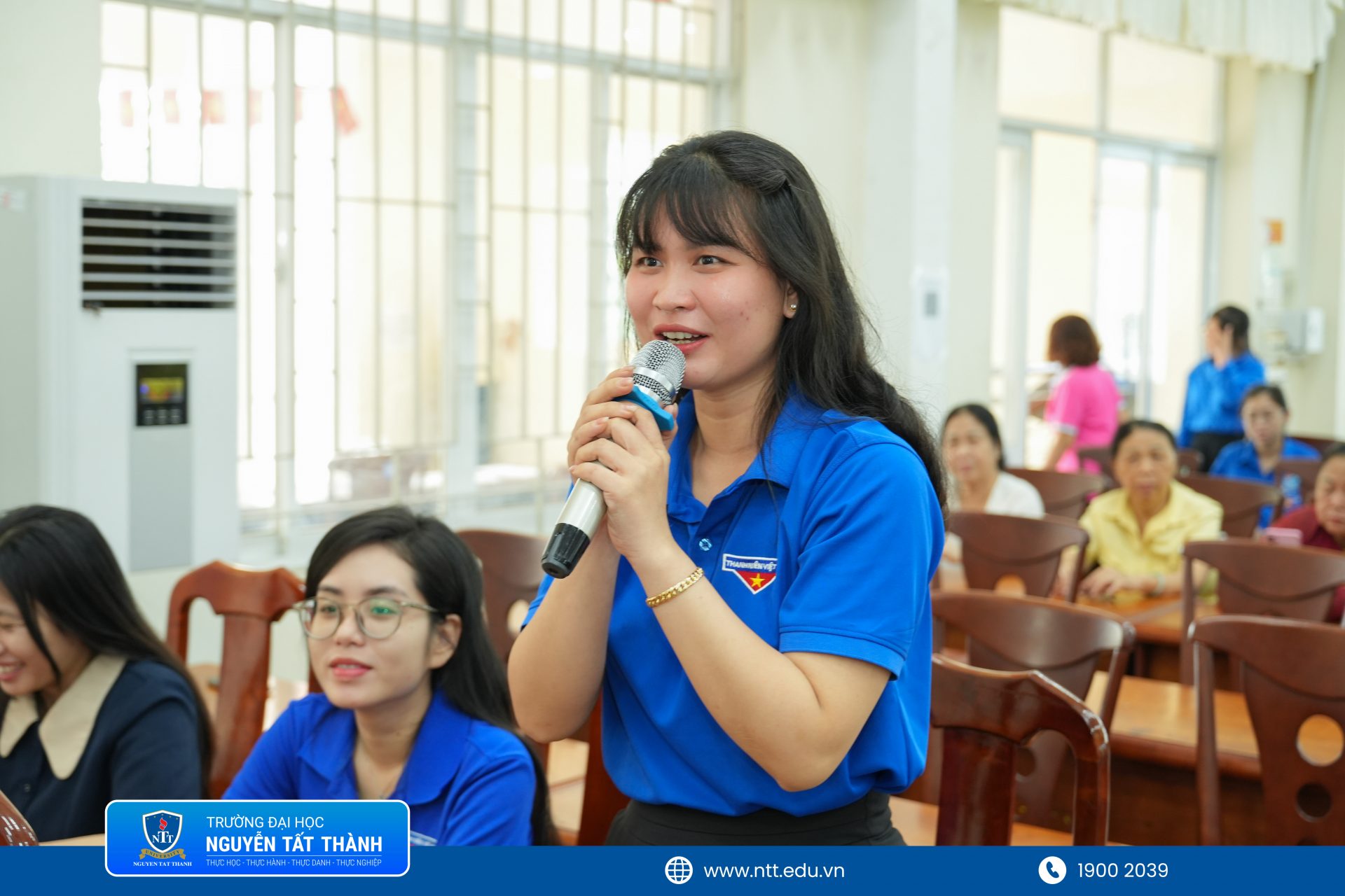Giảng viên Khoa Luật – Trường Đại học Nguyễn Tất Thành giải đáp các thắc mắc của người dân liên quan đến quyền trẻ em, trách nhiệm bảo vệ trẻ em và quy định pháp luật về phòng, chống bạo lực trẻ em
