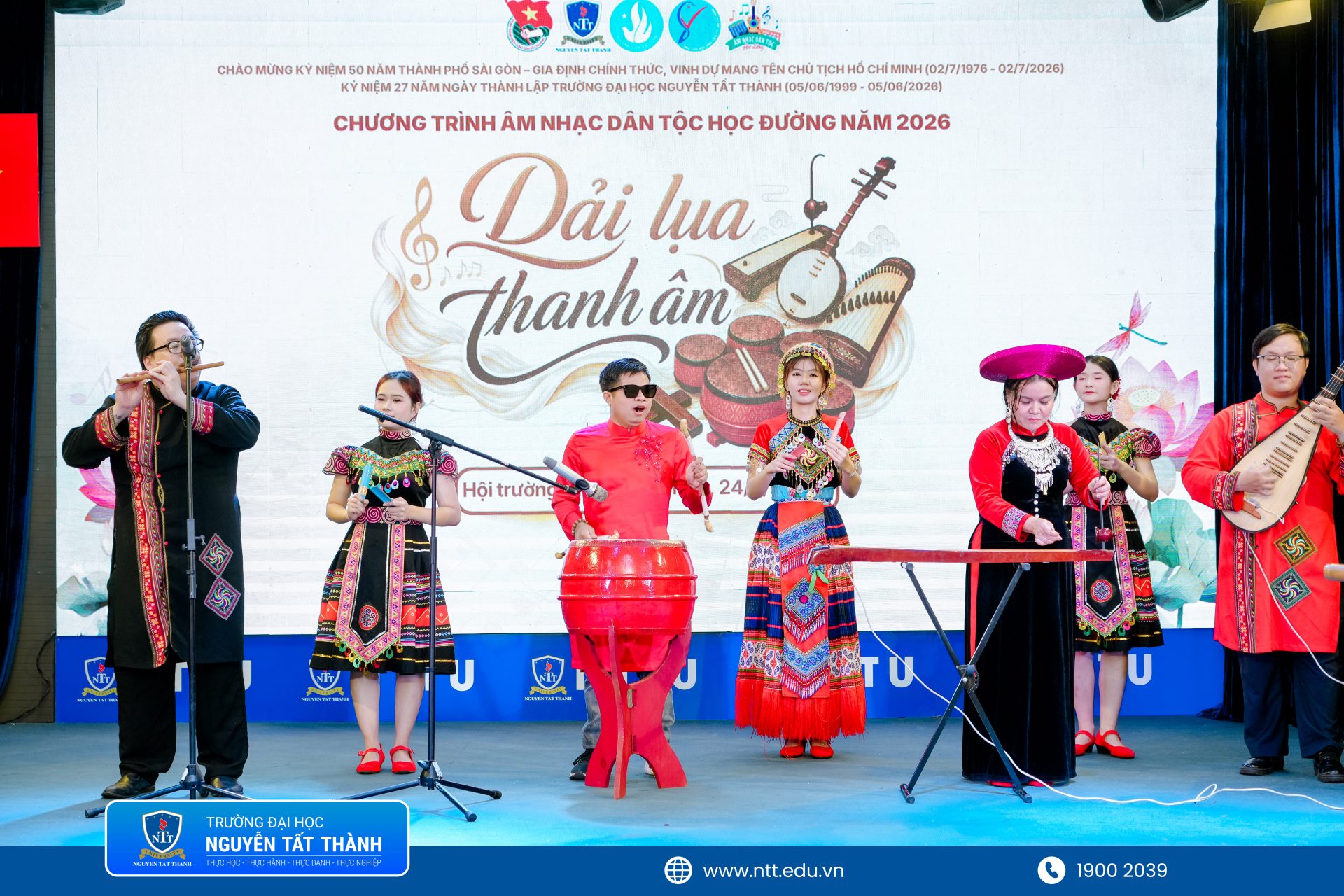 Lan tỏa giá trị văn hóa truyền thống qua chuỗi chương trình nghệ thuật dành cho sinh viên NTTU