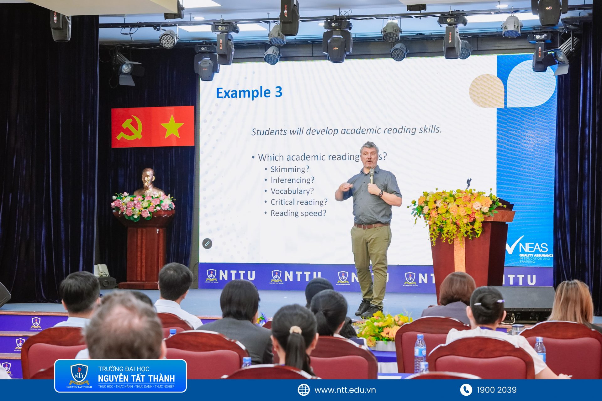 NTTU-Hoi-thao-tieng-Anh