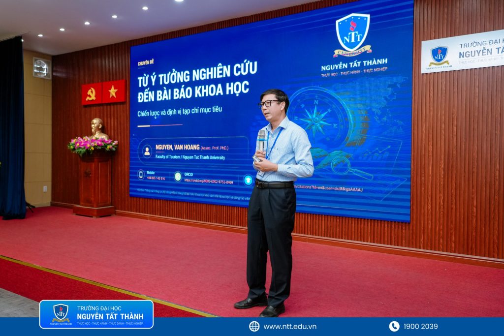 Báo cáo cũng nhấn mạnh những ưu thế của hệ thống tạp chí như áp dụng mô hình Diamond Open Access (không thu phí đăng bài, mở truy cập miễn phí), được Hội đồng Giáo sư Nhà nước tính điểm công trình và tiếp tục nằm trong danh mục tạp chí đạt tiêu chuẩn khoa học Việt Nam năm 2026. Đây là địa chỉ công bố uy tín, góp phần hỗ trợ giảng viên và nhà nghiên cứu nâng cao chất lượng công bố khoa học.
