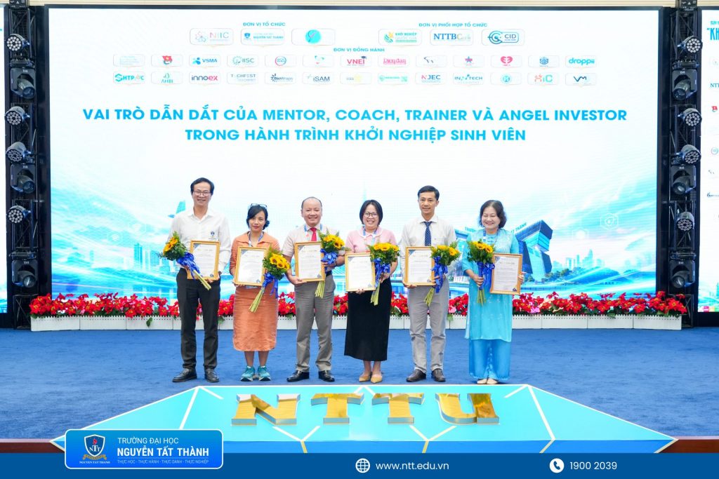 hoi thao