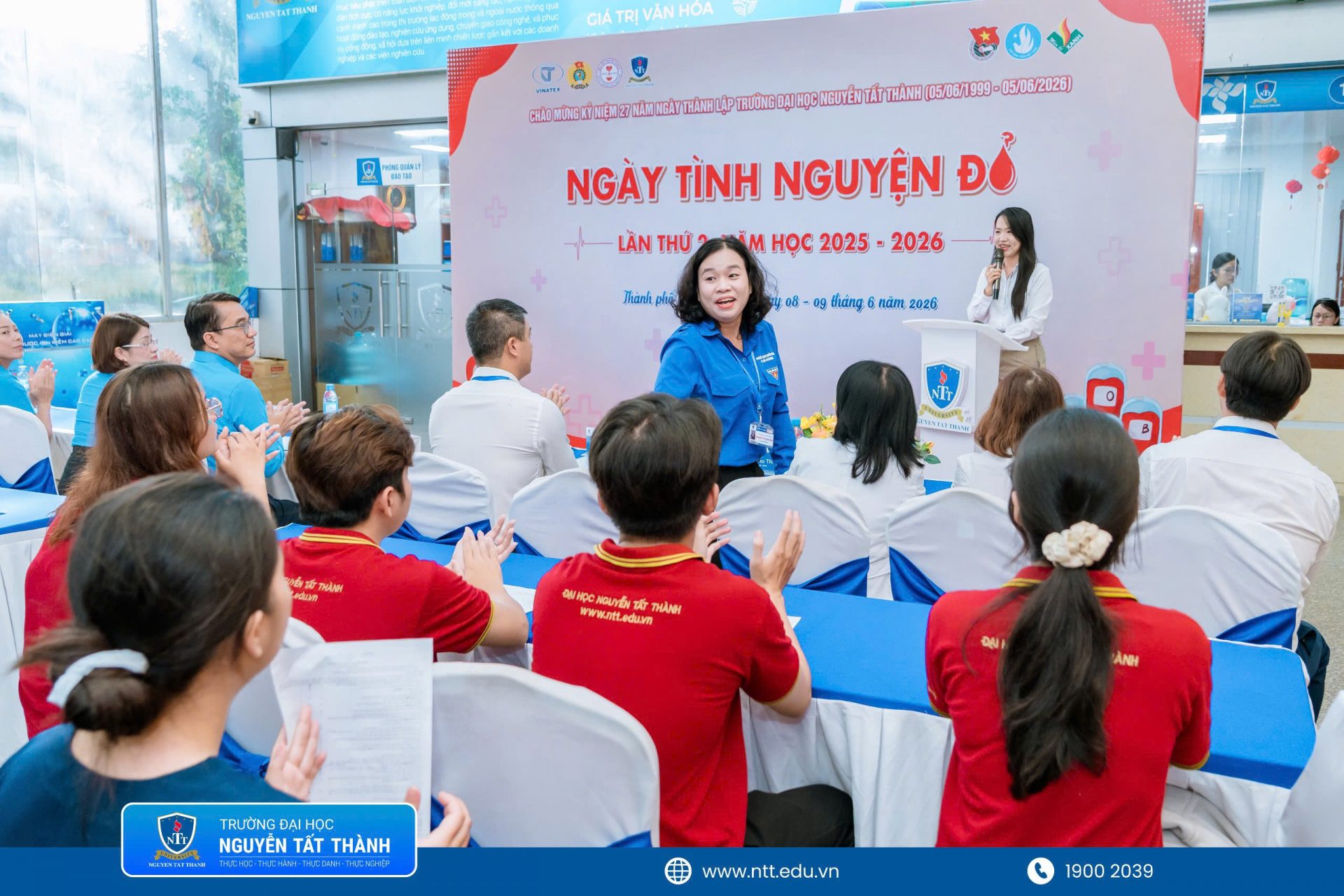 Hơn 500 đơn vị máu được tiếp nhận tại “Ngày Tình nguyện Đỏ” năm học 2025 – 2026