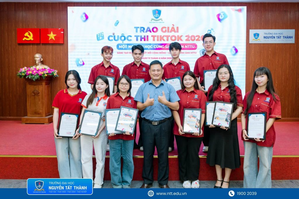 Cuộc thi TikTok NTTU “Một ngày đi học cùng sinh viên NTTU” vinh danh các video sáng tạo, lan tỏa đời sống học tập và trải nghiệm sinh viên.