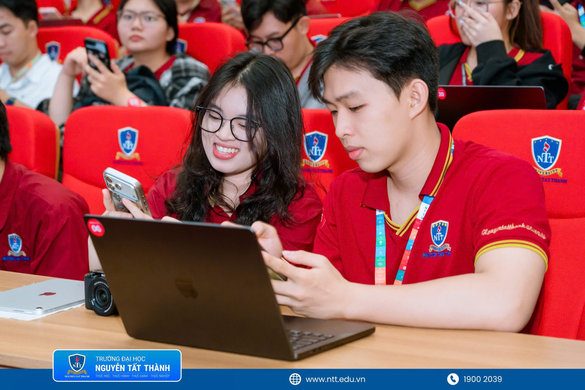 Chương trình thu hút đông đảo sinh viên NTTU tham dự, tạo không khí học tập sôi nổi trong thời đại số