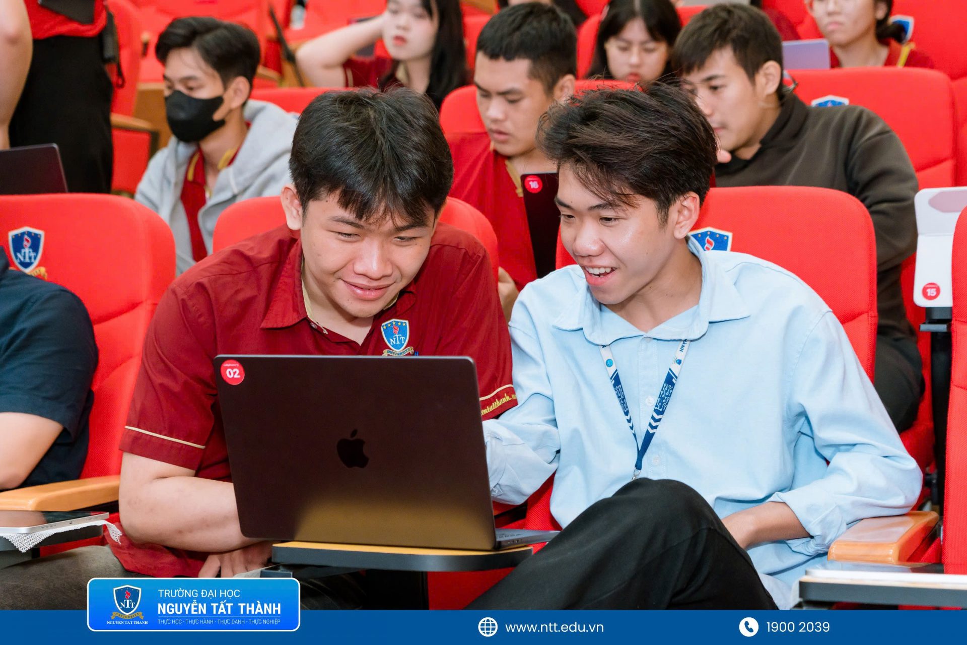 Chương trình thu hút đông đảo sinh viên NTTU tham dự, tạo không khí học tập sôi nổi trong thời đại số