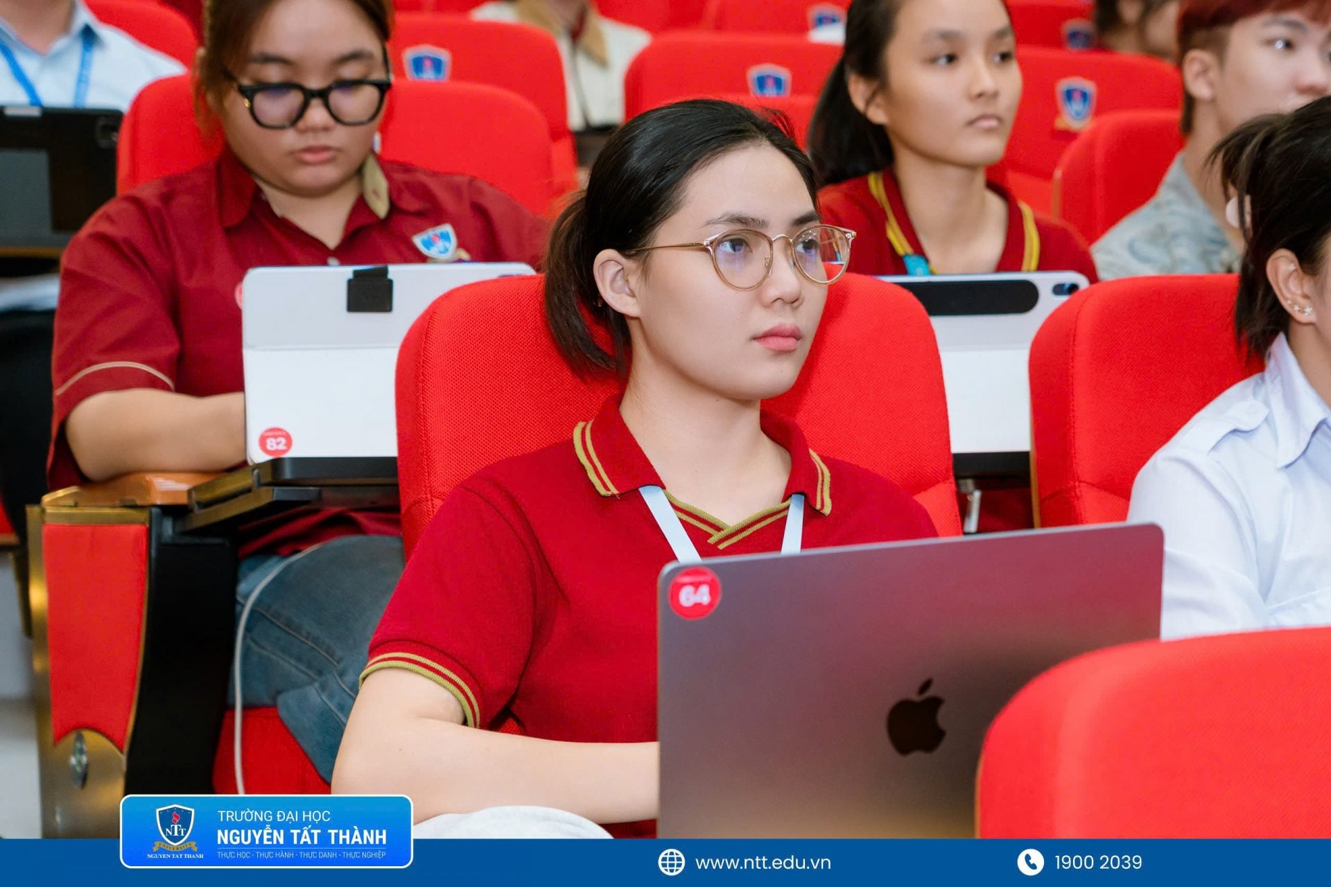 Chương trình thu hút đông đảo sinh viên NTTU tham dự, tạo không khí học tập sôi nổi trong thời đại số