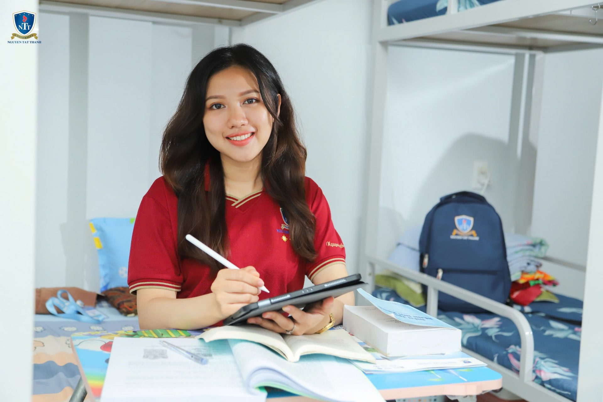 NTTU đầu tư hơn 100 tỷ đồng đưa vào vận hành KTX nữ mới, bổ sung hơn 1.000 chỗ ở cho sinh viên