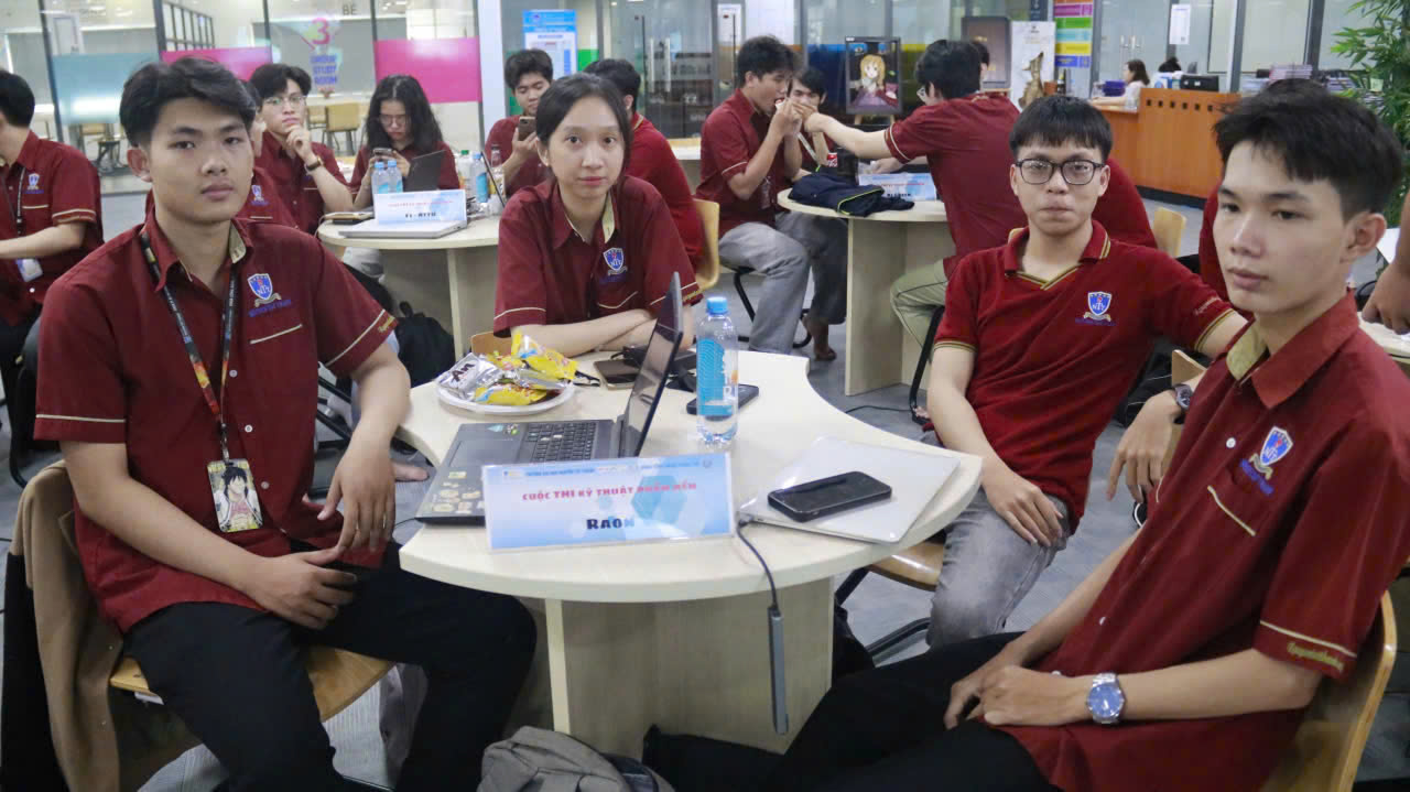 Với Nguyễn Nhật Quế Trân, Kỹ thuật phần mềm không phải là ngành “kén chọn” người học, mà là hành trình dành cho những ai đủ yêu thích, đủ kiên trì và sẵn sàng học hỏi sau mỗi lần thử sai. 