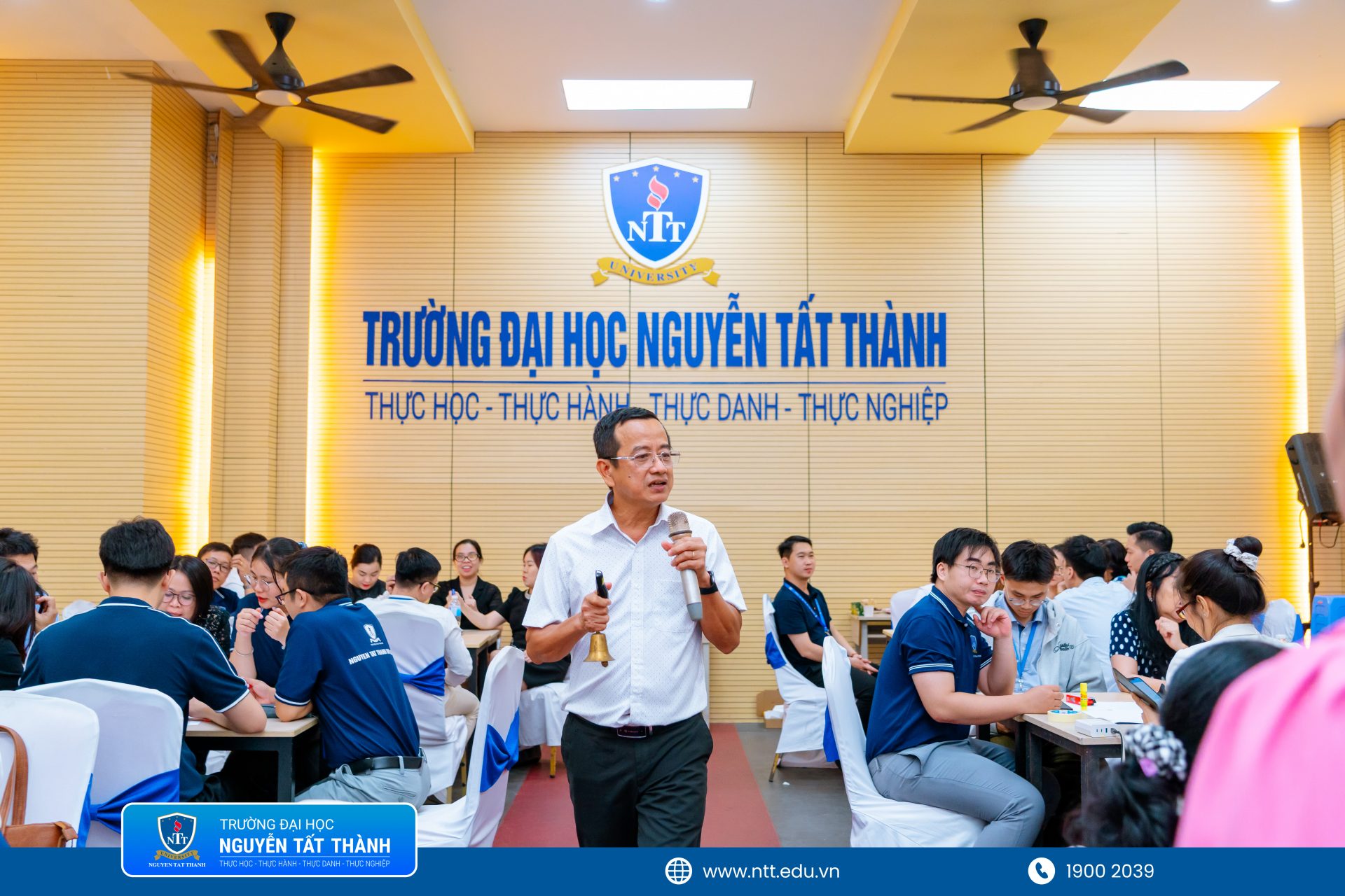 Động não hình thành ý tưởng và các phương pháp sàng lọc ý tưởng do ThS. Nguyễn Văn Ngà - Trưởng ban Cố vấn DN và Kết nối đầu tư HĐ Tư vấn & Hỗ trợ Khởi nghiệp Quốc gia phía Nam chia sẻ