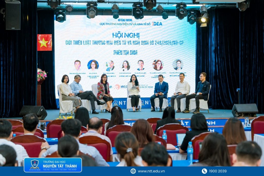 6. Phiên tọa đàm kết nối góc nhìn từ cơ quan quản lý, hiệp hội, doanh nghiệp và cơ sở đào tạo về lộ trình triển khai khung pháp lý mới trong thương mại điện tử.