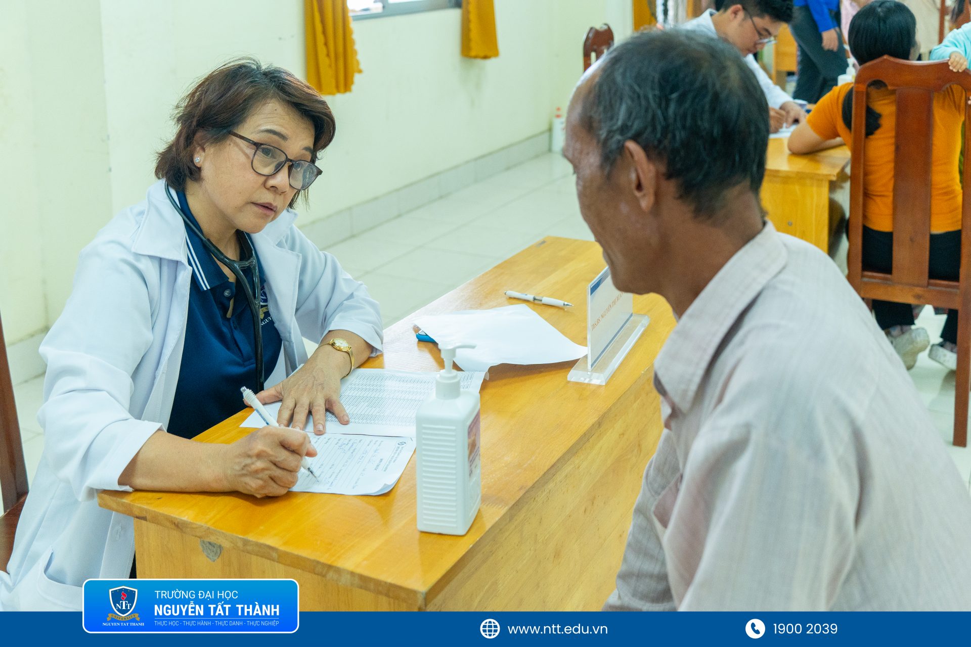Sinh viên Khoa Y NTTU không chỉ giỏi nghề mà còn giàu trách nhiệm xã hội