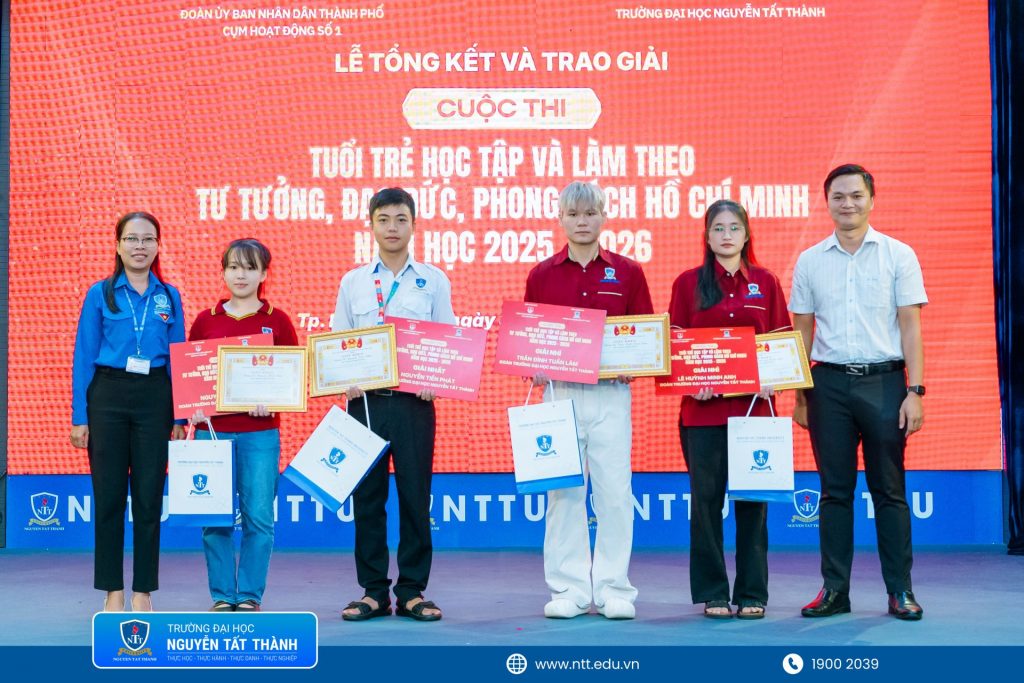 NTTU-Hoi-thao-HCM