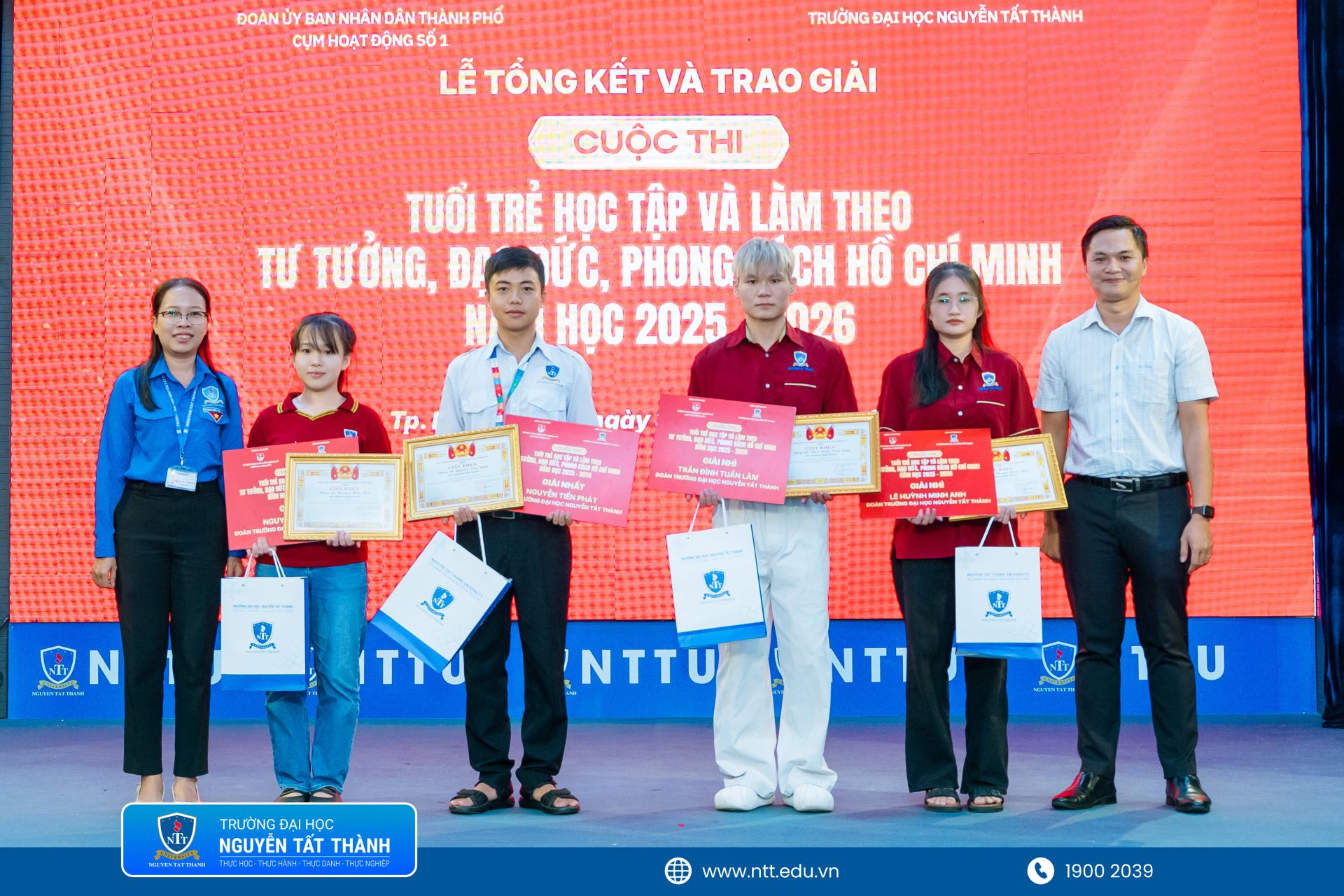 NTTU-Hoi-thao-HCM