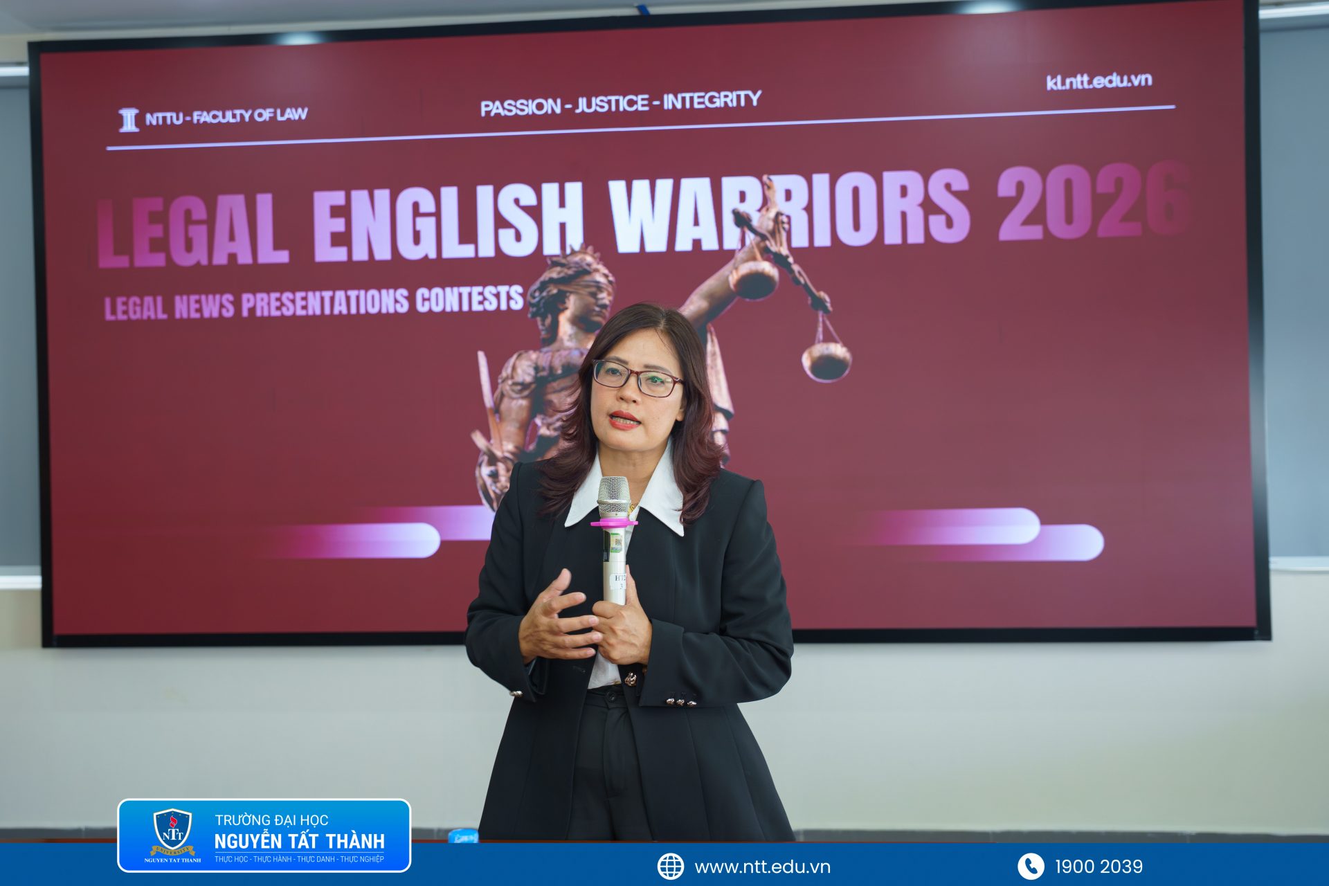 TS.LS. Đặng Thị Thu Huyền – Trưởng Khoa Luật, Trường Đại học Nguyễn Tất Thành chia sẻ tại chương trình LEGAL ENGLISH WARRIORS 2026