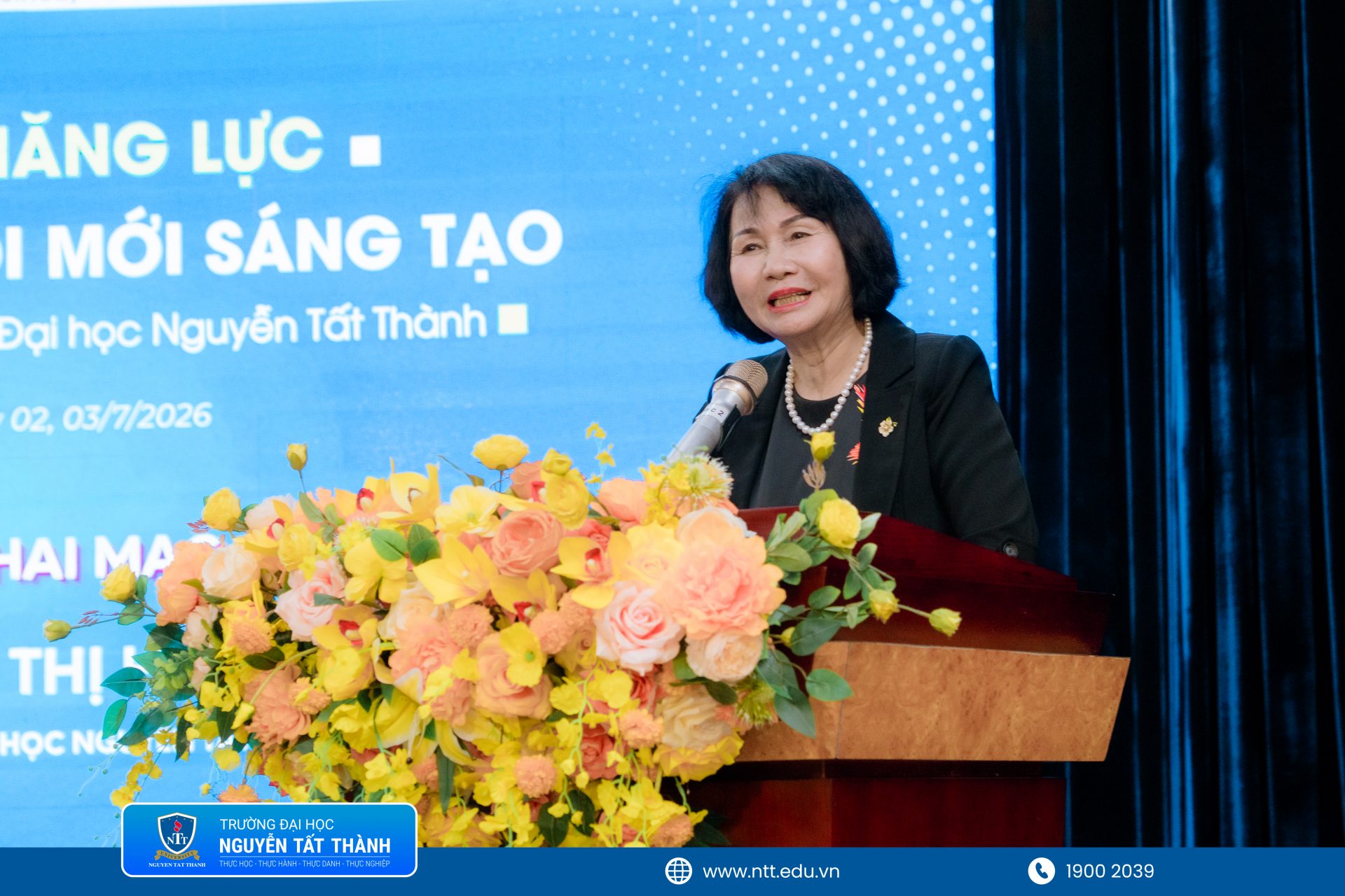PGS.TS. Trần Thị Hồng – Phó Hiệu trưởng Trường Đại học Nguyễn Tất Thành phát biểu khai mạc chương trình.